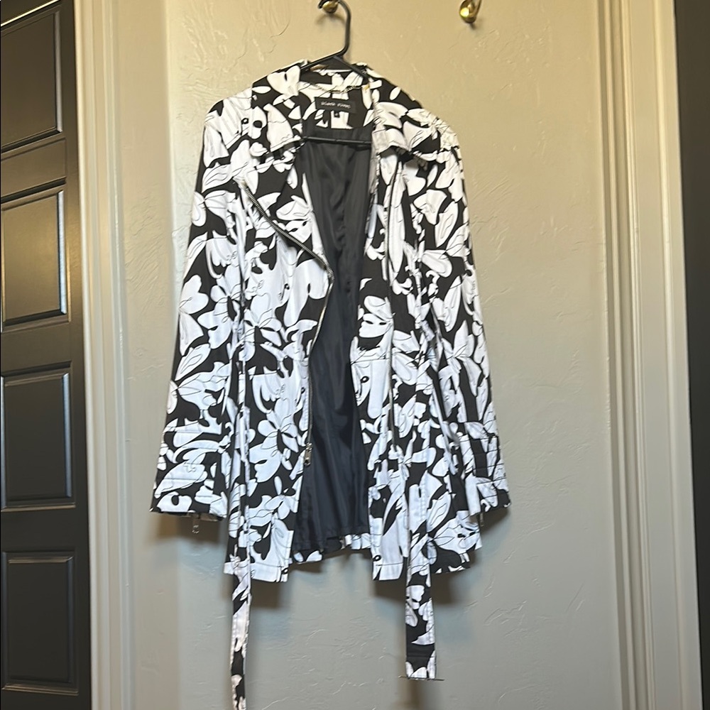 Black Rivet Black and White Floral Jacket